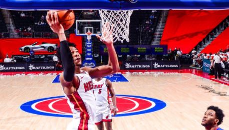 Heat arranca su camino hacia el titulo de la NBA contra los Bucks