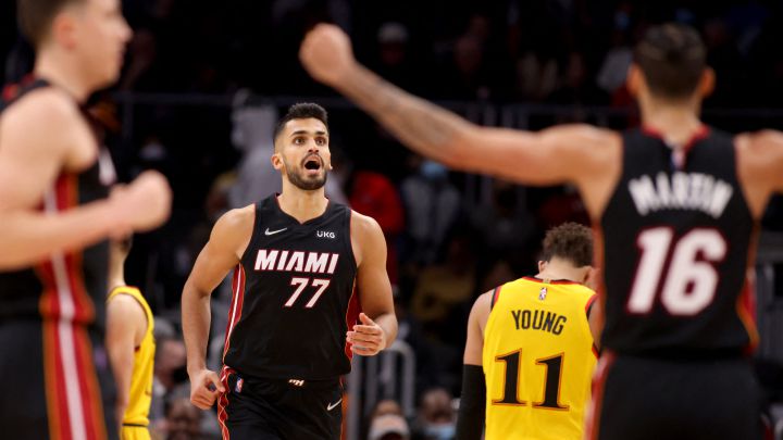 Heat hace historia con victoria ante Hawks