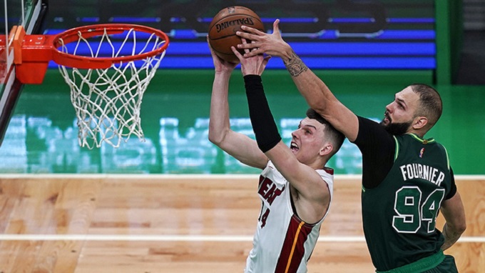 Miami Heat buscará seguir en la cima ante los Boston Celtics