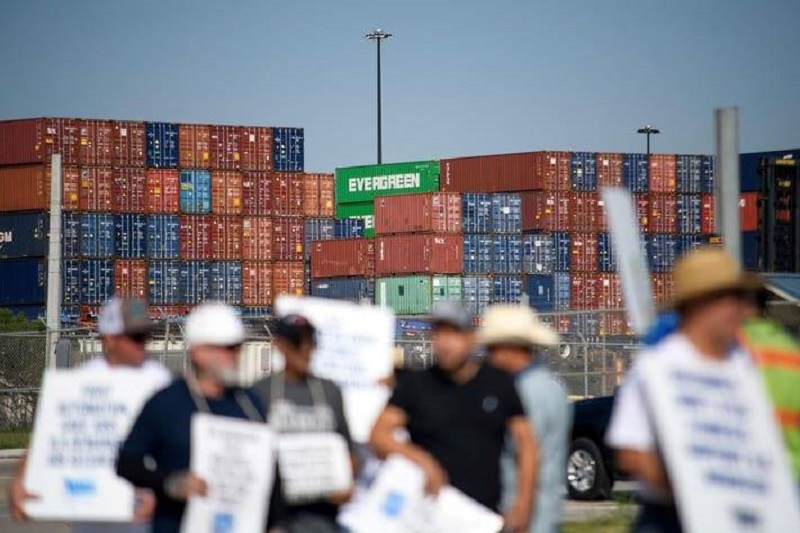 Se levanta la huelga portuaria: trabajadores logran aumento de salario