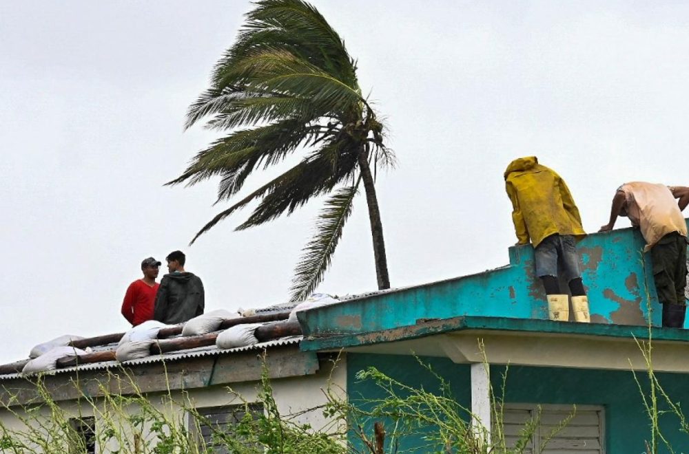 Autoridades de Florida advierten sobre inminente temporada de huracanes