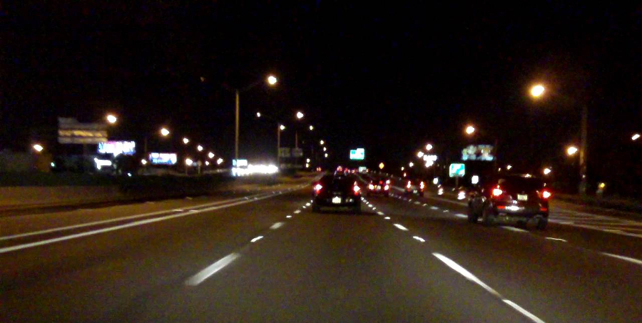 Mujer recibe disparo en el cuello mientras conducía por la I-95