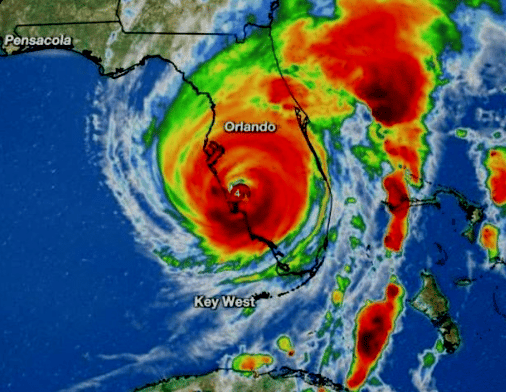 Ian toca tierra en Florida como un poderoso huracán de categoría 4