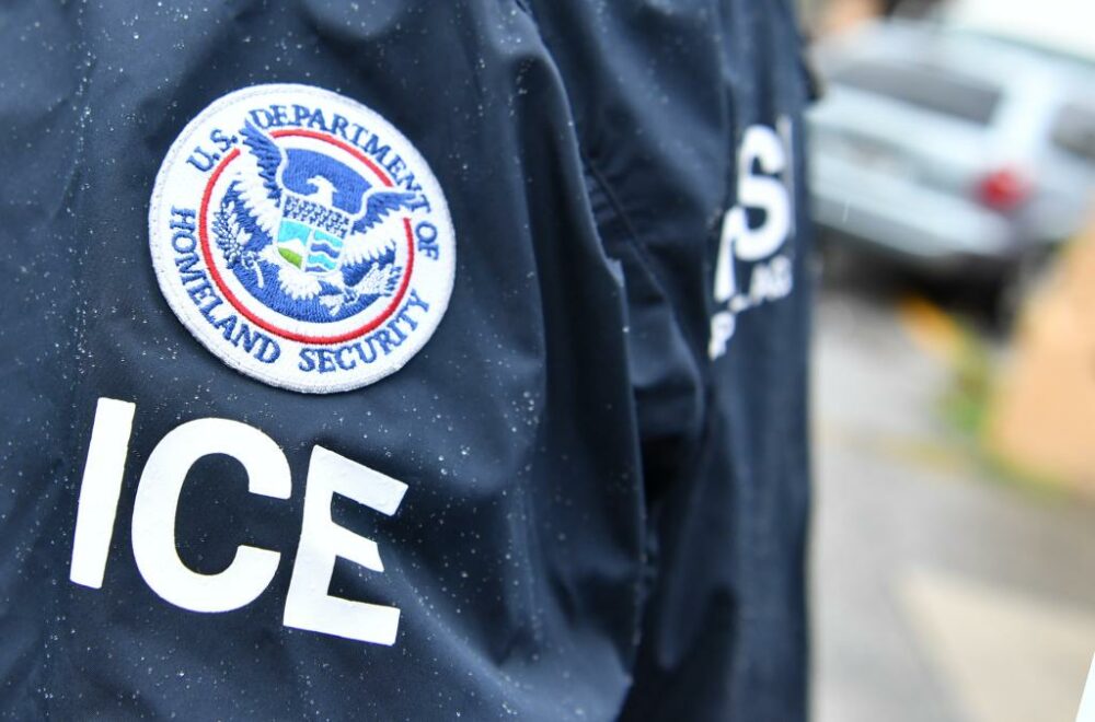 Cuentas bancarias, casas y autos: qué pasa con tus bienes si eres deportado