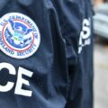 ICE obligará a sus agentes a usar cámaras corporales tras dos tiroteos mortales