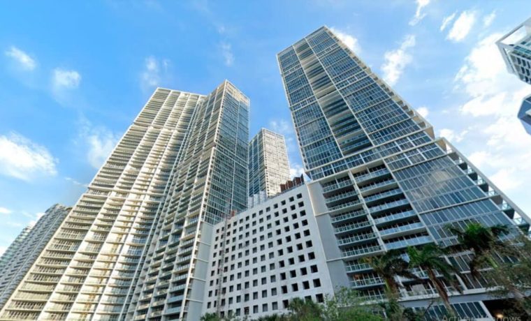 Brickell Avenue colapsada ante intento de suicido desde W Hotel