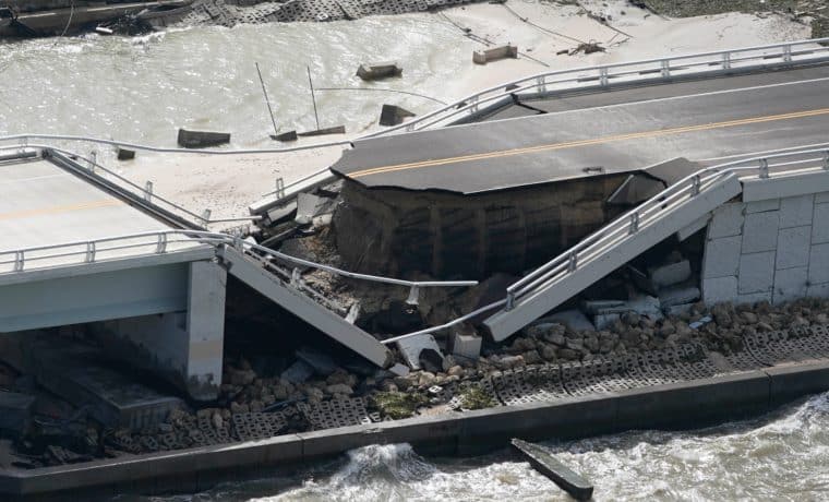 Reabrieron el viaducto de la isla Sanibel