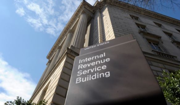 IRS atenderá a contribuyentes con bots en temporada de impuestos