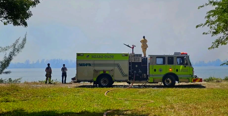 Controlaron incendio forestal en Miami-Dade: Afectó más de 26.000 acres
