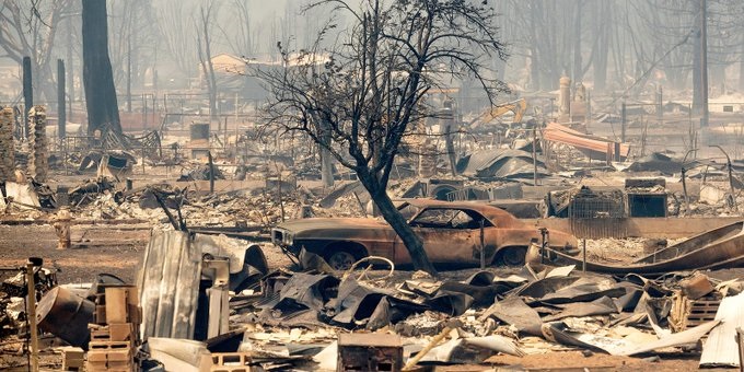 500 casas desaparecido a causa del voraz incendio que se suscitó en California
