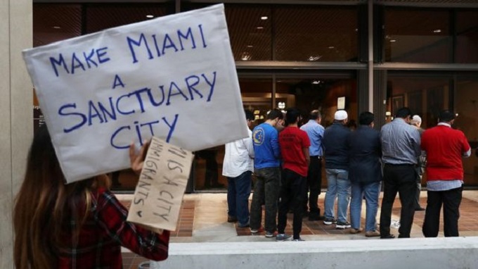 Indocumentados de Miami-Dade podrán optar  por la ayuda de pago de renta