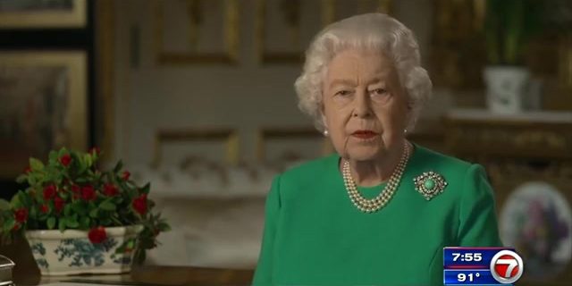 Reina Isabel II ofrece sus oraciones en aniversario del 11-S