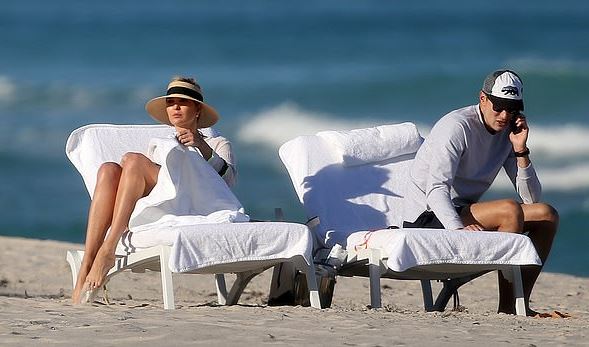 ¡De la Casa Blanca a la playa! Captaron a Ivanka Trump en las playas de Miami