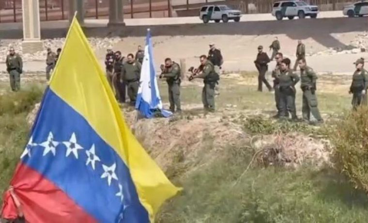 Autoridades de EEUU investigan confrontación con migrantes venezolanos en la frontera de México