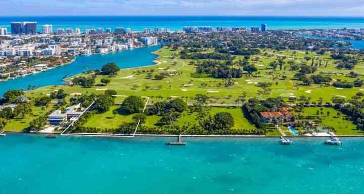 Julio Iglesias pone en venta lote de tierras en exclusiva isla de Miami por $32 millones (Fotos)