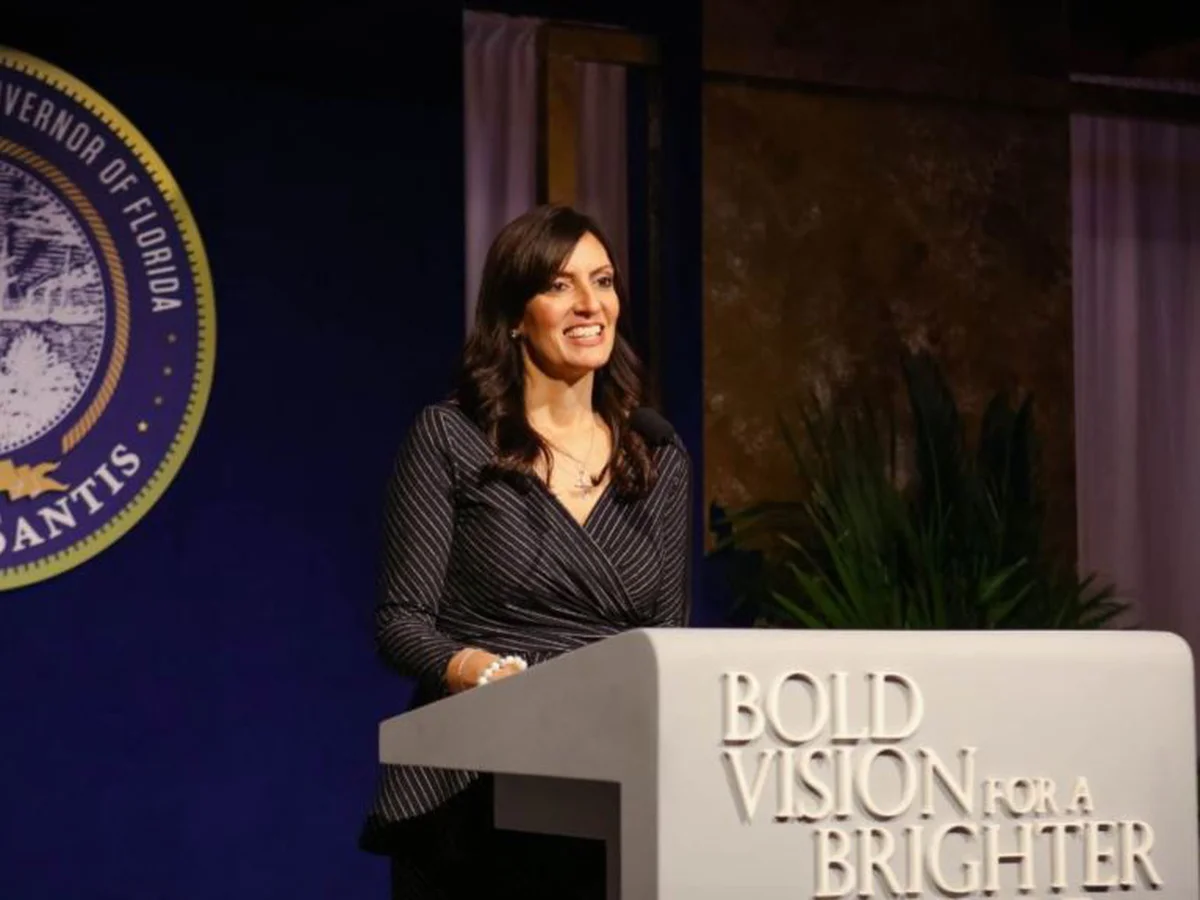 Vicegobernadora de Florida responde a criticas por sus palabras sobre migrantes