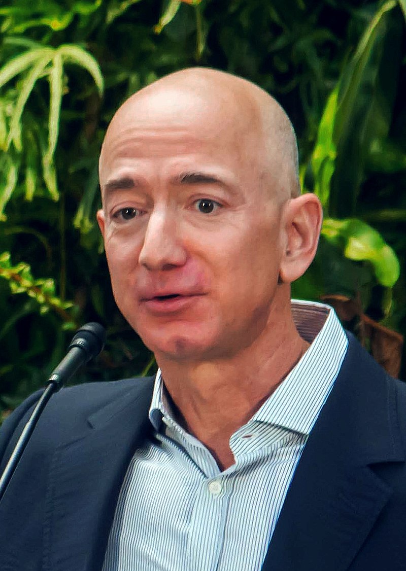 Conoce la impactante mansión del dueño de Amazon que costó 165 millones de dólares (Fotos)