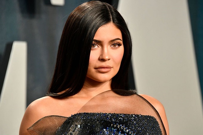Kylie Jenner fue cuestionada en las redes sociales