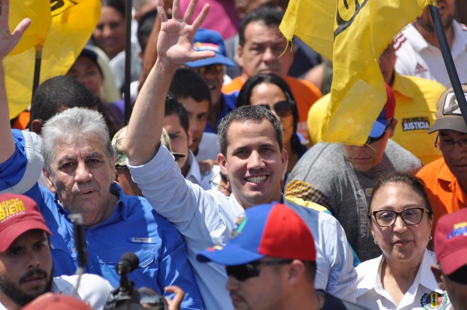 Represión de las fuerzas de seguridad de Maduro impidieron el paso de la marcha de la oposición (fotos)