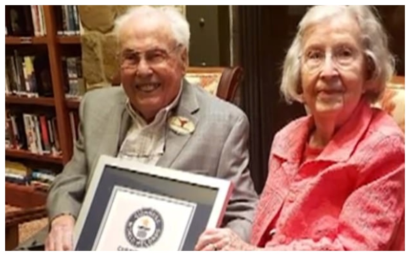 Ancianos de Texas ganaron récord Guinness como la pareja viva más longeva del mundo