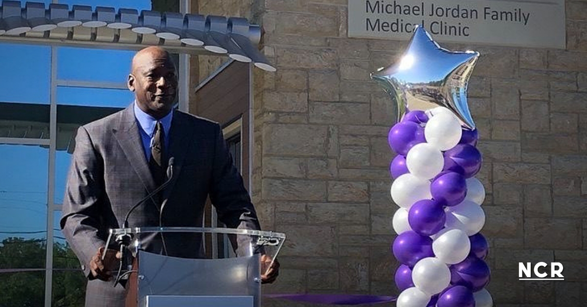 Michael Jordan abrió clínica para apoyar a personas sin seguro médico