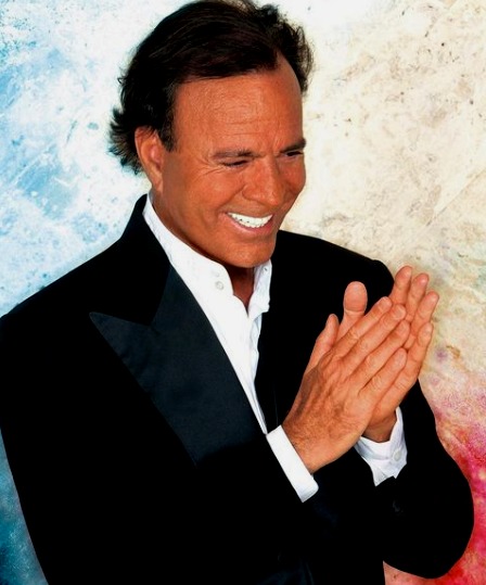 Revelan qué piensa Julio Iglesias de los memes de julio