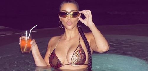 Kim Kardashian celebra sus 40 con el bikini más pequeño de todos (+Fotos)