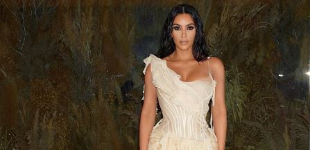 Kim Kardashian dejó a todo el mundo atónito en los Oscar con este vestido (Fotos)