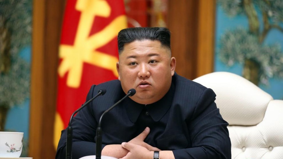 Kim Jong-un apareció en público en medio de rumores de problemas de salud (foto)