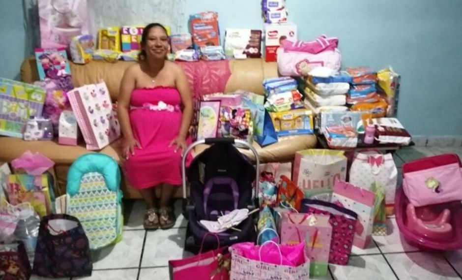 Realizó un baby shower al que nadie fue, la historia se viralizó y recibió muchos regalos de desconocidos