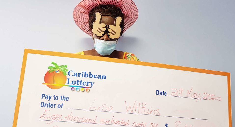 Mujer ganó dos veces la lotería con la misma combinación