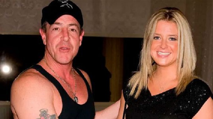 Papá de Lindsay Lohan involucrado en un caso de soborno en Florida