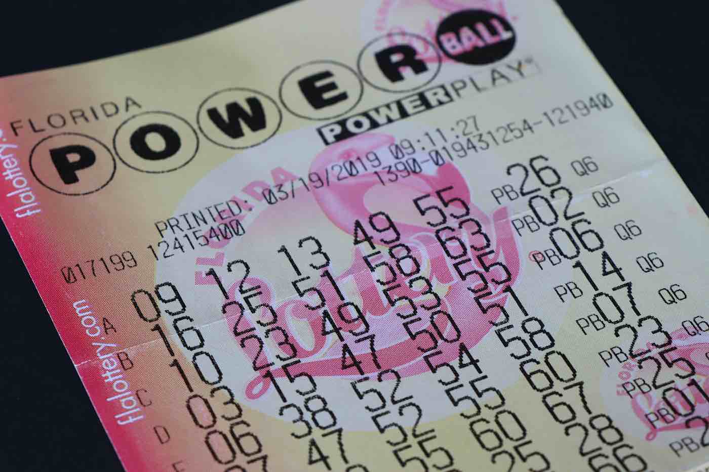 Un solo ganador de la lotería Powerball se lleva $2040 millones