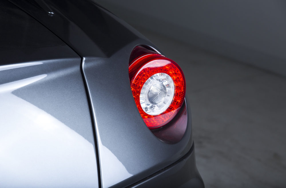 Luz de freno, un elemento de seguridad esencial de tu auto