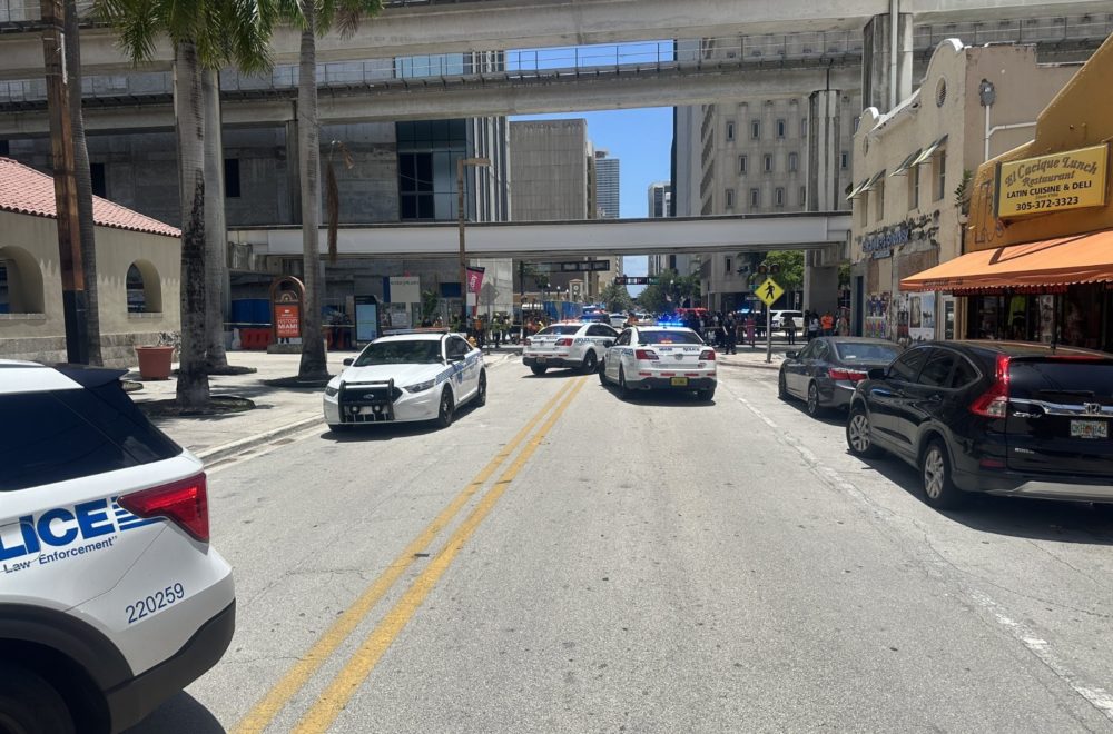 Hombre armado intentó robar sucursal de Bank of America en Miami; FBI investiga