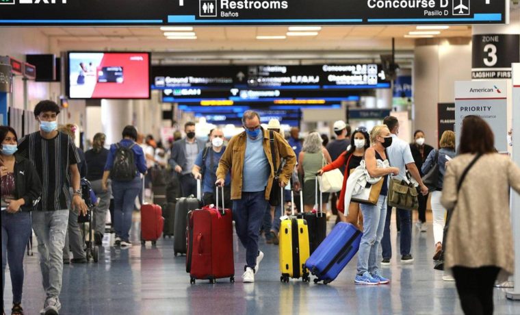 Aeropuerto Internacional de Miami se recupera de la pandemia y culmina un año récord