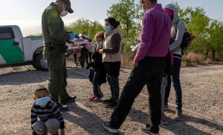 Administración Biden podría reducir número de inmigrantes elegibles para asilo