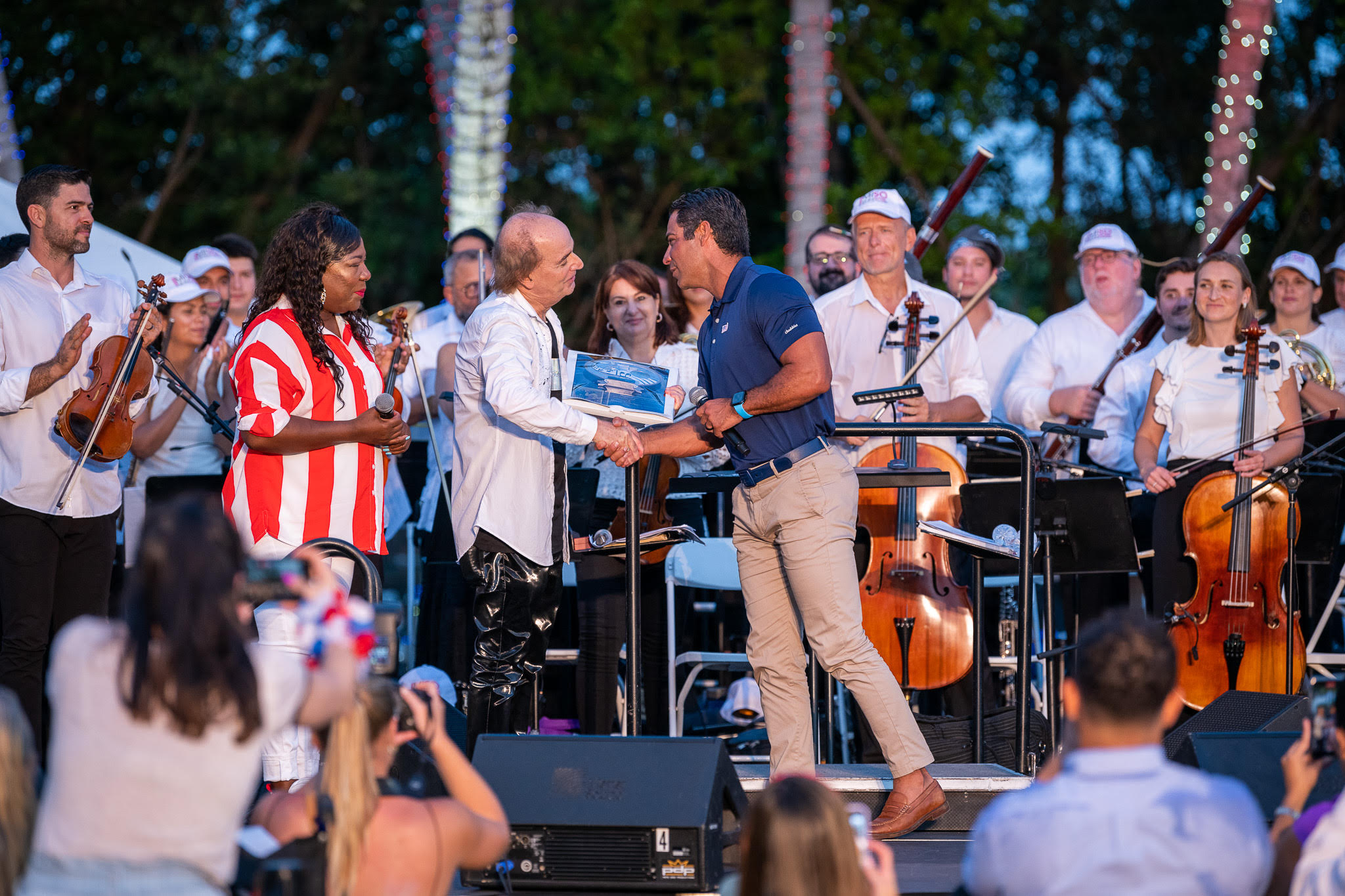 Alcalde Suárez proclamó a la MISO como la orquesta oficial de Miami