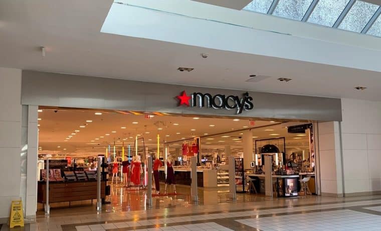Pareja robó más de $4000 en tienda Macy’s del Dadeland Mall