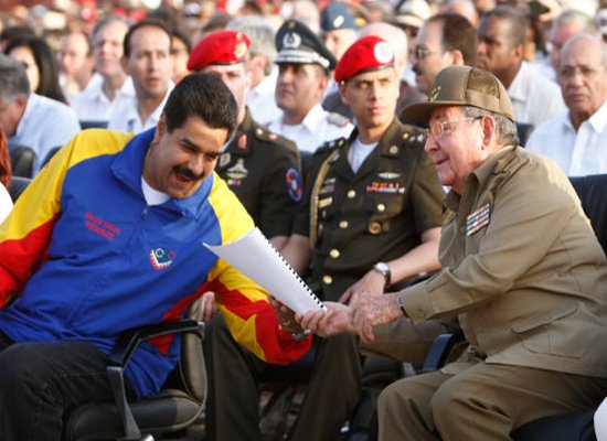 Vuelos comerciales a Cuba fueron prohibidos por los Estados Unidos debido al apoyo del régimen a Maduro