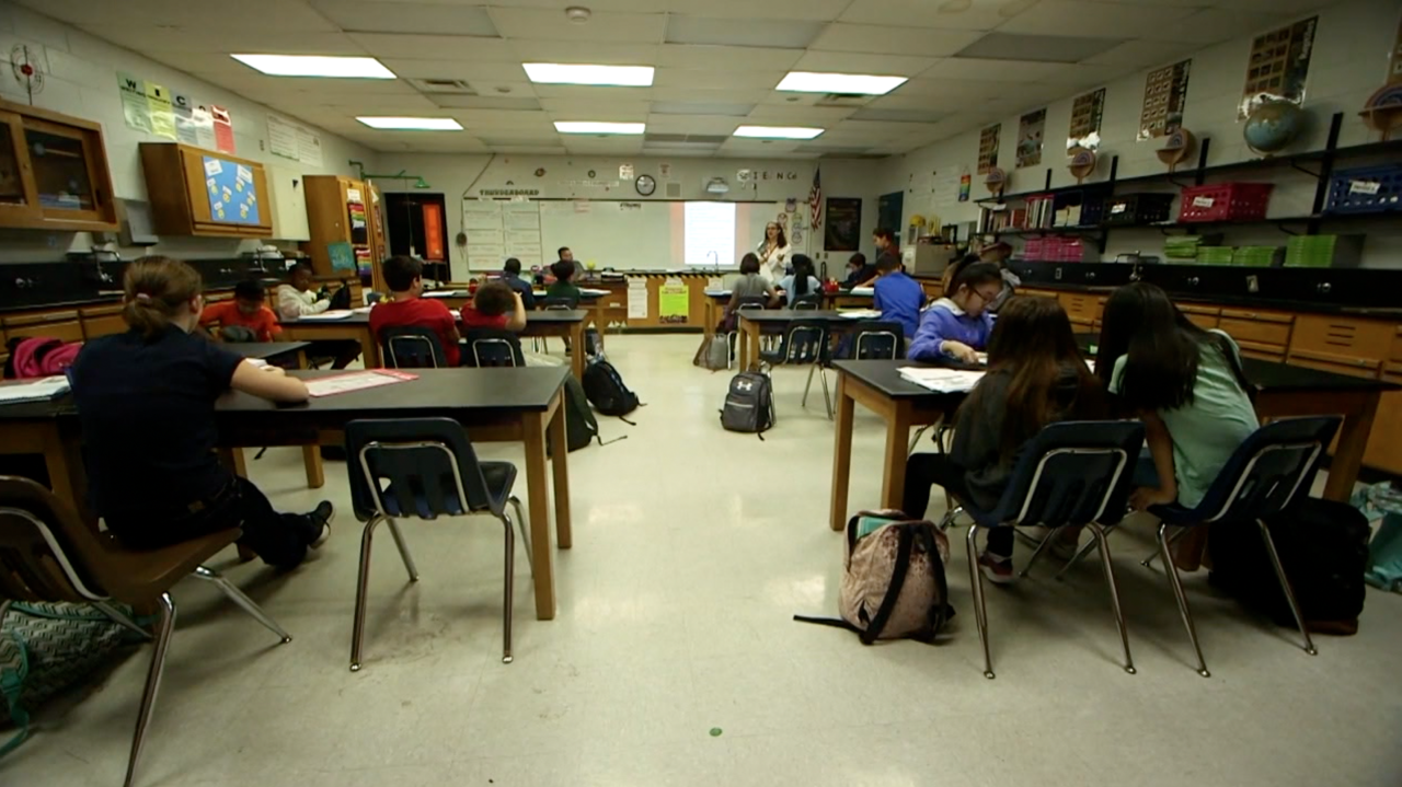 Florida presenta grave escasez de maestros
