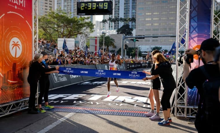 Más de 18 mil corredores participaron en el Maratón de Miami 2023