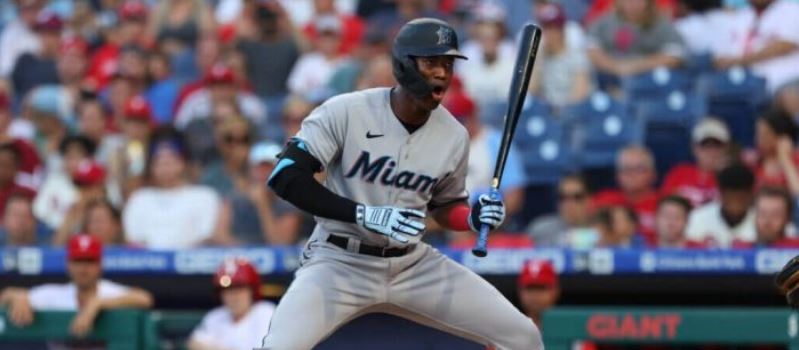 Ofensiva de los Marlins se quedó congelada ante los Bravos