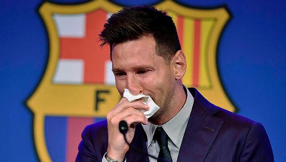 Venden por un millón de dólares el pañuelo lleno de lágrimas que uso Messi en su adiós