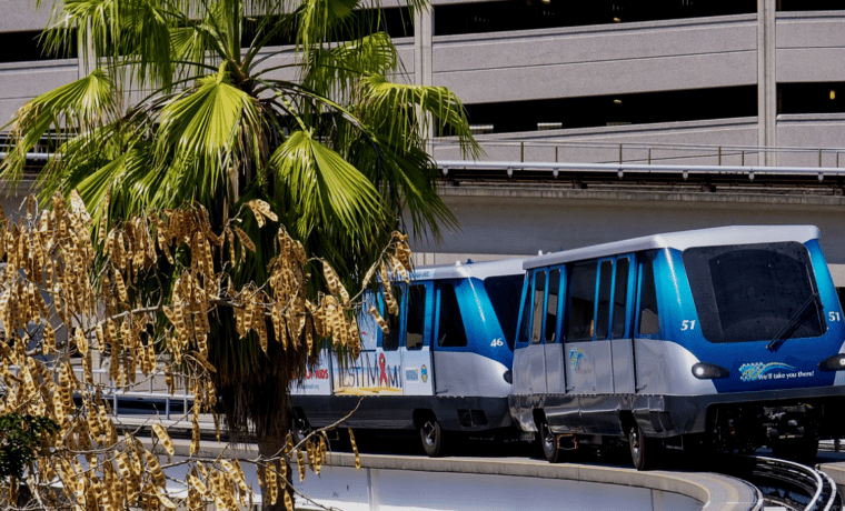 ¿Metromover a Miami Beach? Levine Cava anuncia planes para expandir el servicio