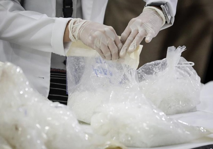 Mexicanos son acusados por el cargamento más grande de metanfetamina