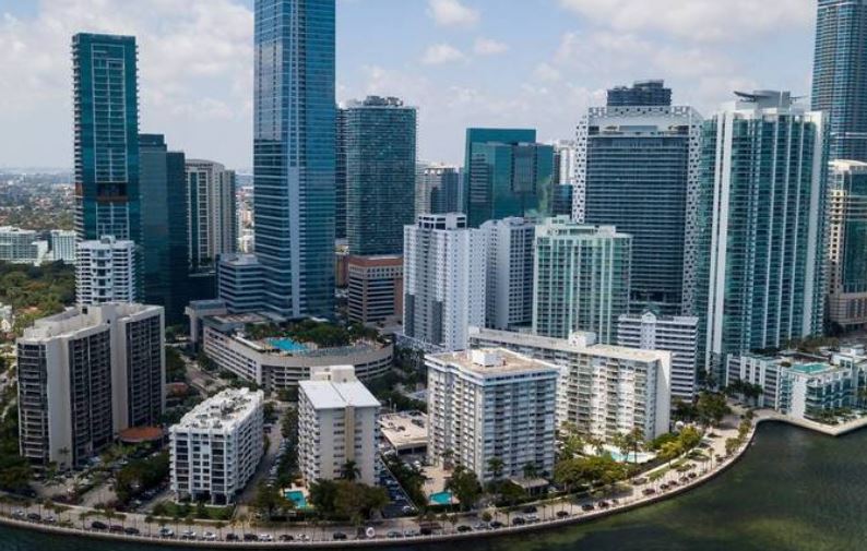 Descubre cuánto hay que ganar para alquilar un apartamento en Miami