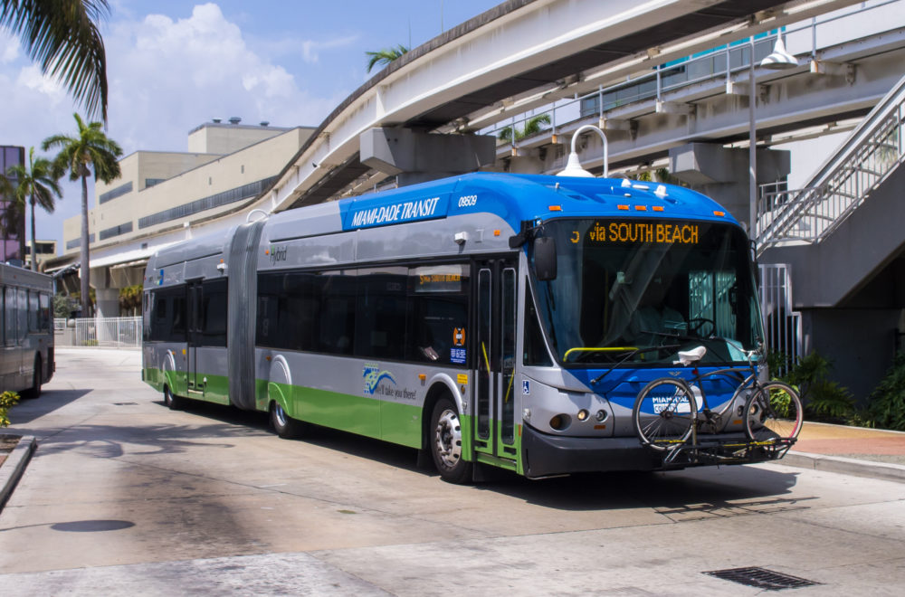 Miami-Dade rediseña rutas y paradas del transporte público