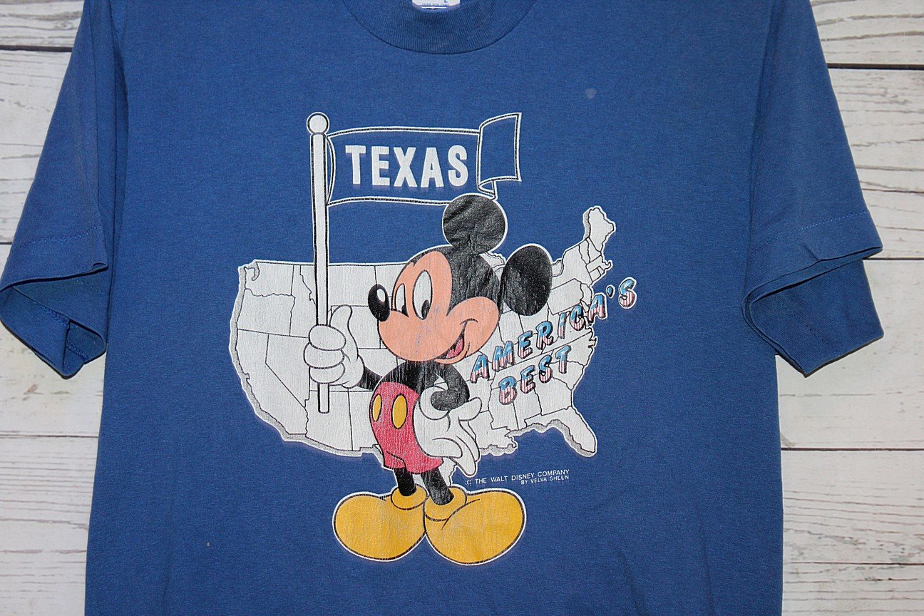 Le ofrecen casa a Mickey Mouse en Texas