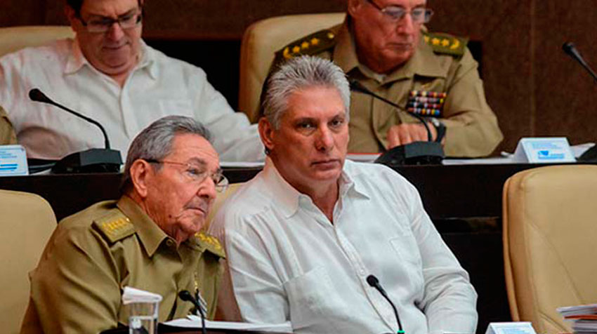 Oftalmólogos cubanos regresan a su país por instrucción de las autoridades de ese país